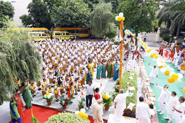 Brahmachari Girish ji, President Maharishi Educational Institute Group hoisted the flag at Maharishi Vidya Mandir Noida